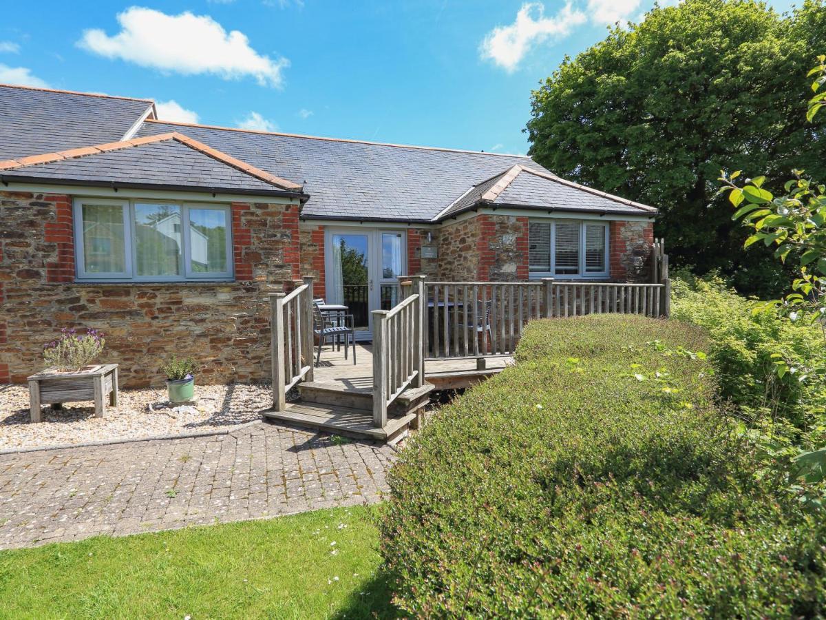 Keepers Lodge, Hillfield Village Dartmouth Exterior photo